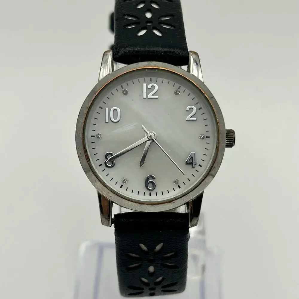 Women’s Mother Pearl Dial Black Leather Women’s Watch Working New Battery